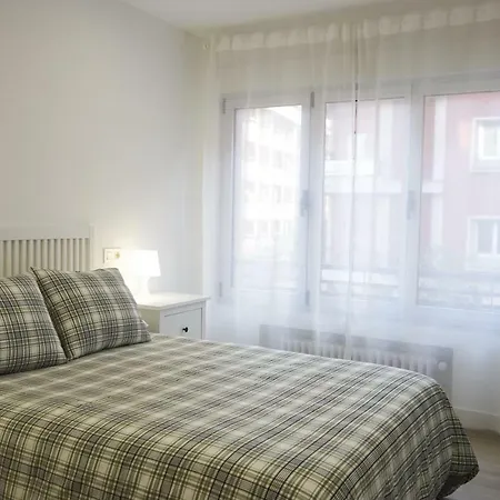 Foncalada 13 アパート